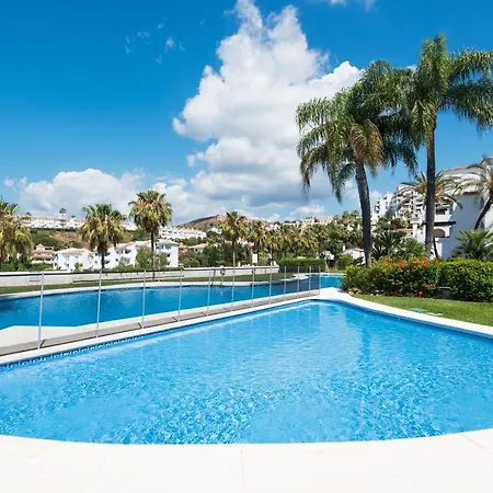 Rentandhomes Calahonda Sea View And Golf *